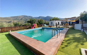 Stunning home in Orgiva with Outdoor swimming pool, WiFi and 5 Bedrooms, Soportújar